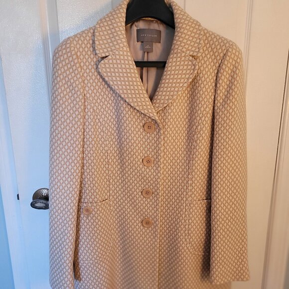 Ann Taylor Tweed Wool Lightweight Coat.  Ladies.  Size M - Picture 1 of 5